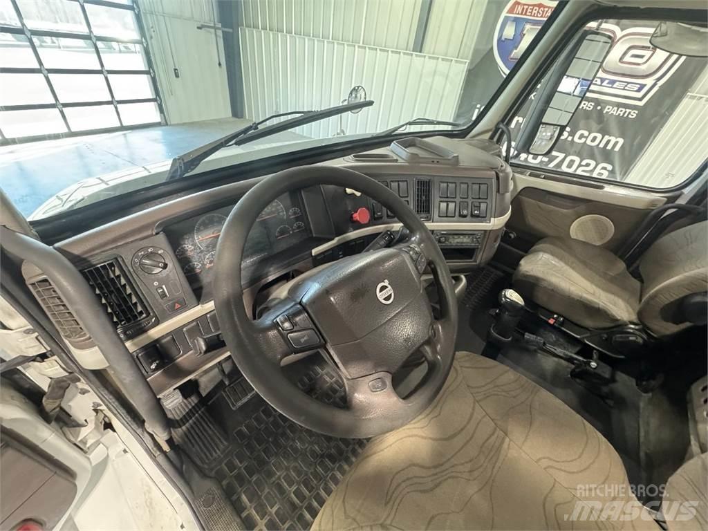 Volvo VNM64T200 Motrici e Trattori Stradali