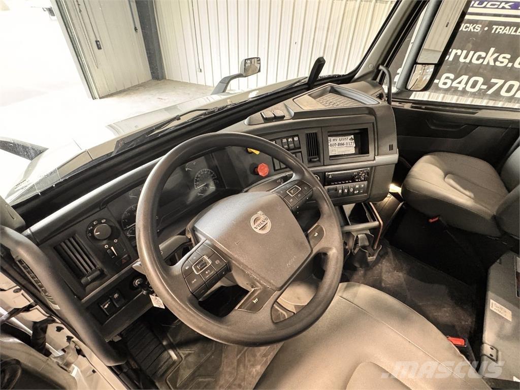 Volvo VNR64T300 Motrici e Trattori Stradali