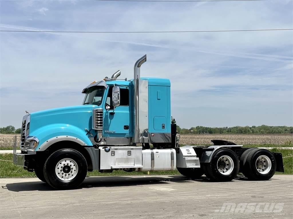 Mack Titan TD713 Motrici e Trattori Stradali