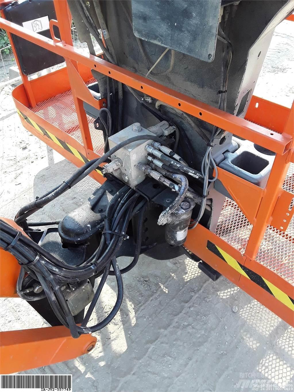 JLG 860SJ Piattaforme a braccio articolato