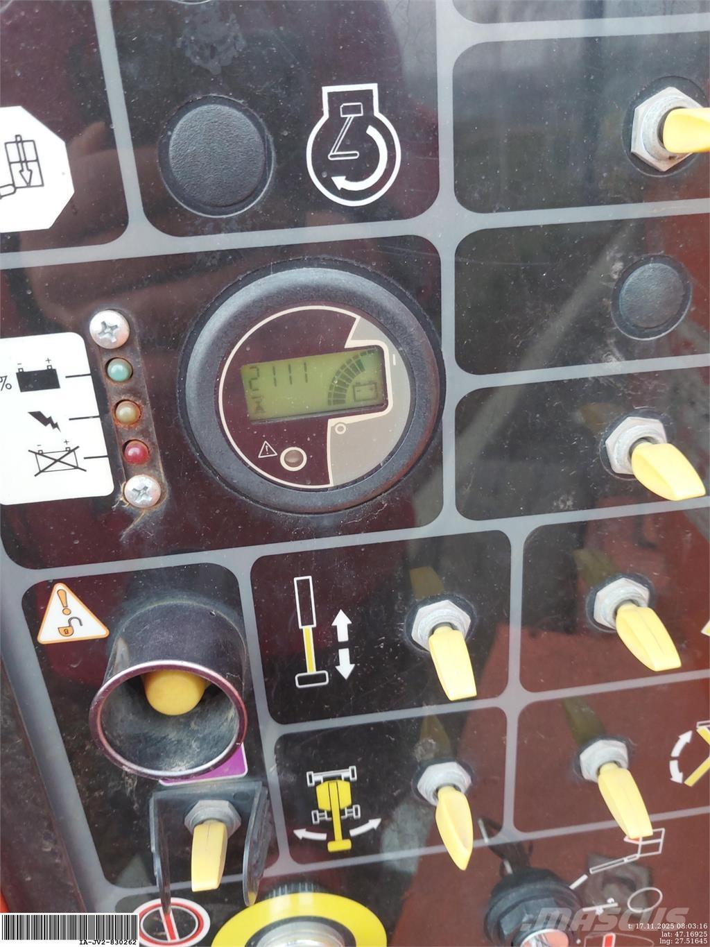 JLG E450AJ Piattaforme a braccio articolato