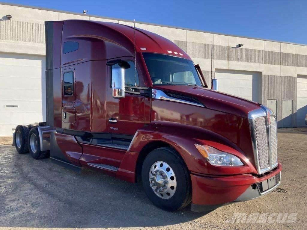 Kenworth T680 Motrici e Trattori Stradali