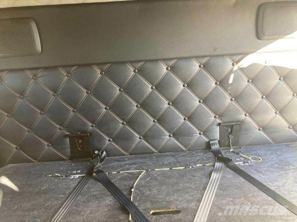 Kenworth T680 Motrici e Trattori Stradali