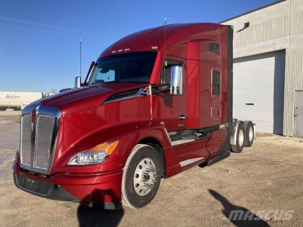 Kenworth T680 Motrici e Trattori Stradali