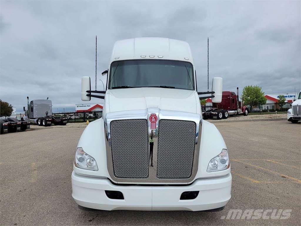 Kenworth T680 Motrici e Trattori Stradali