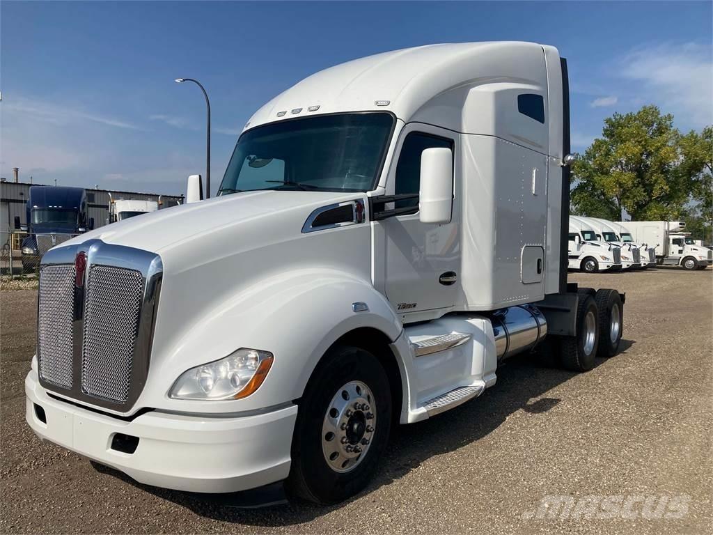 Kenworth T680 Motrici e Trattori Stradali