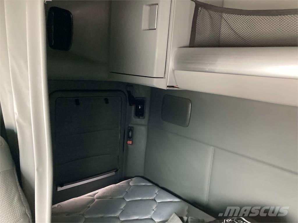 Kenworth T680 Motrici e Trattori Stradali