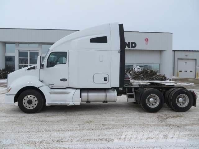 Kenworth T680 Motrici e Trattori Stradali