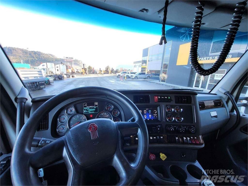 Kenworth T680 Autocabinati