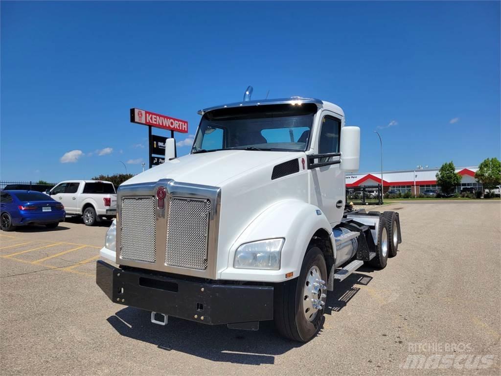 Kenworth T880 Autocabinati
