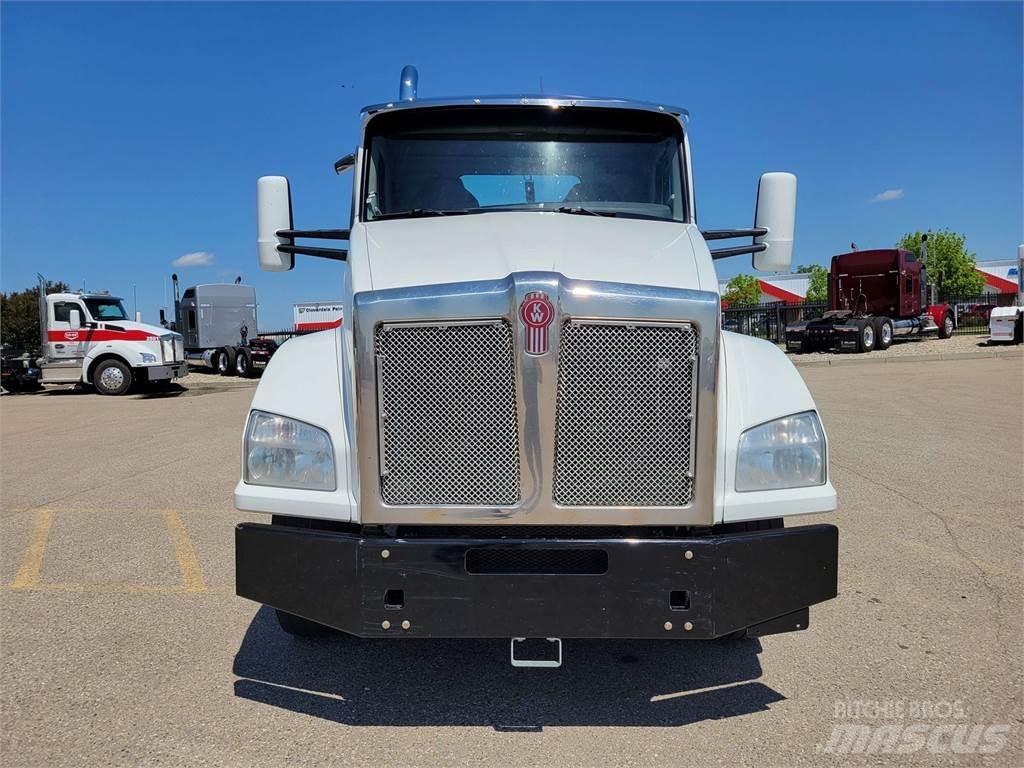 Kenworth T880 Autocabinati