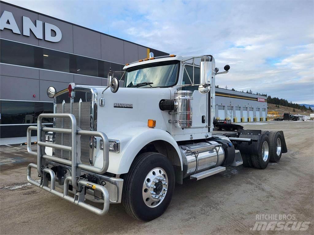 Kenworth W900 Autocabinati