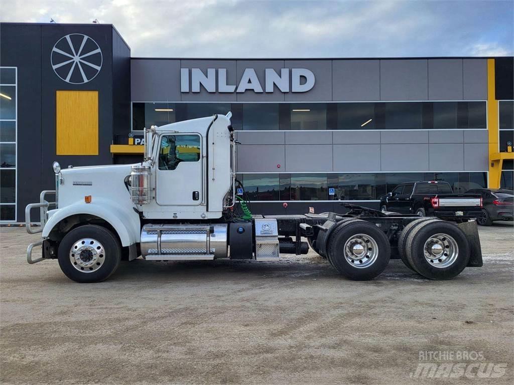 Kenworth W900 Autocabinati