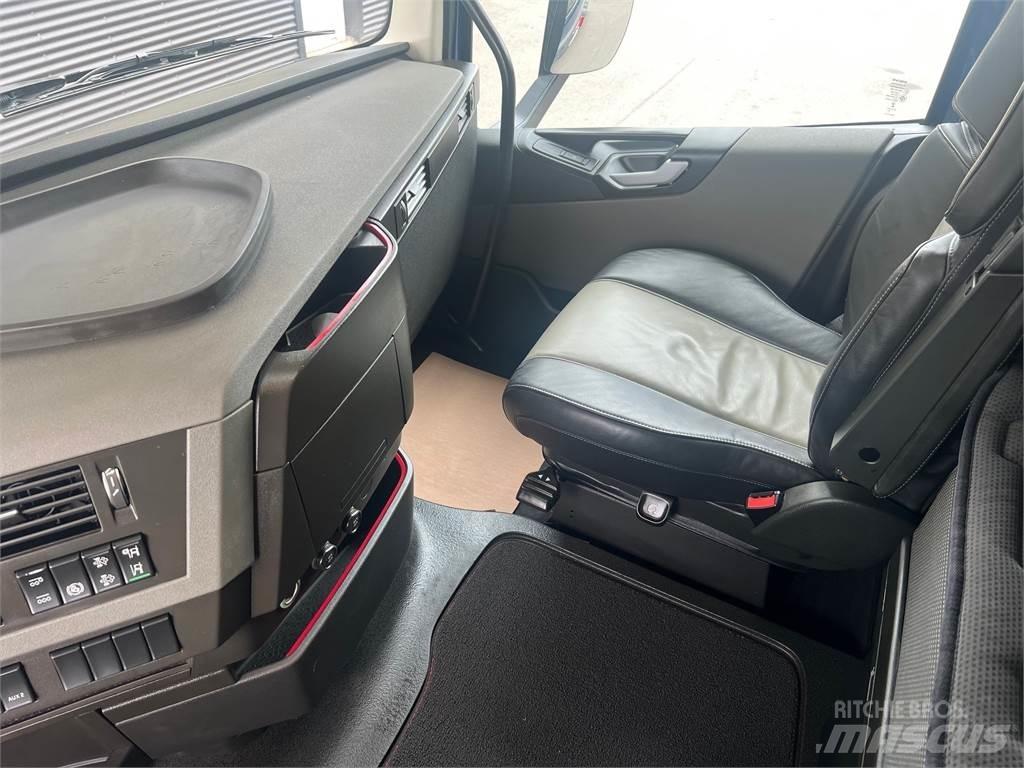 Volvo FH540 Motrici scarrabili