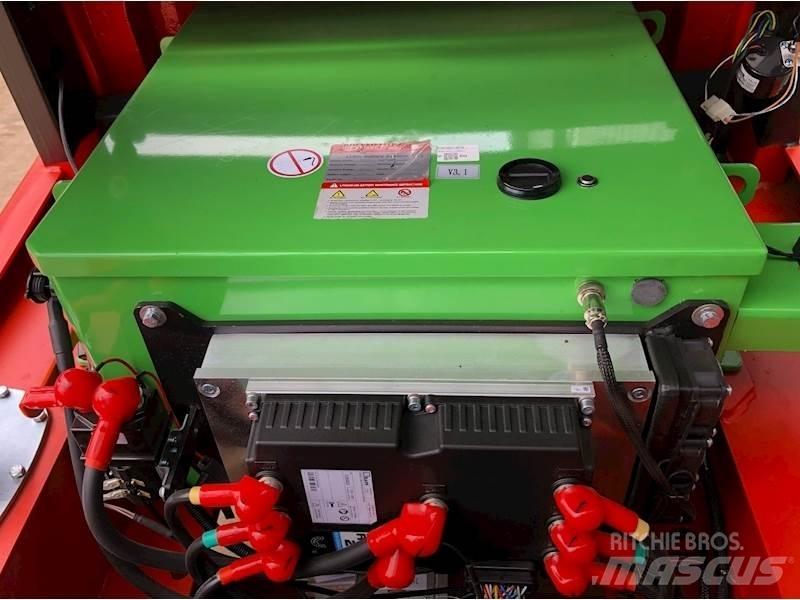 EP EFL302 Carrelli elevatori elettrici