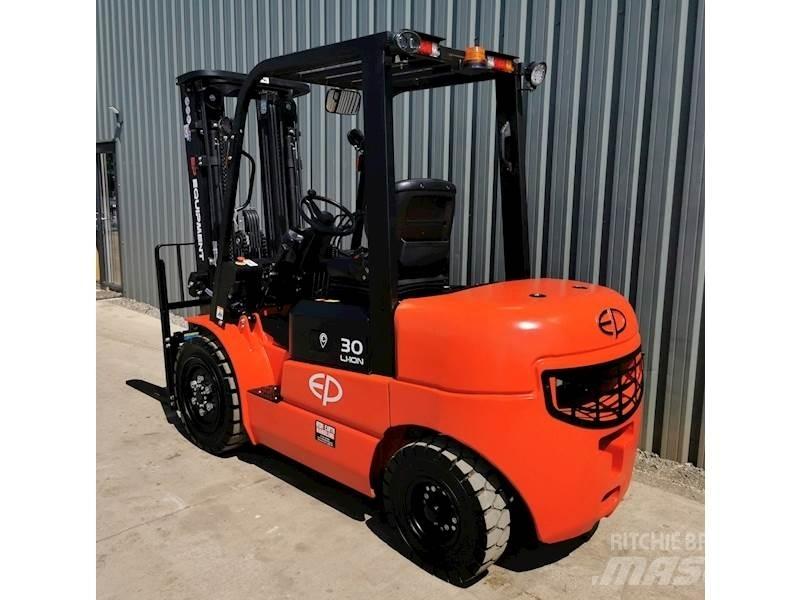 EP EFL302 Carrelli elevatori elettrici