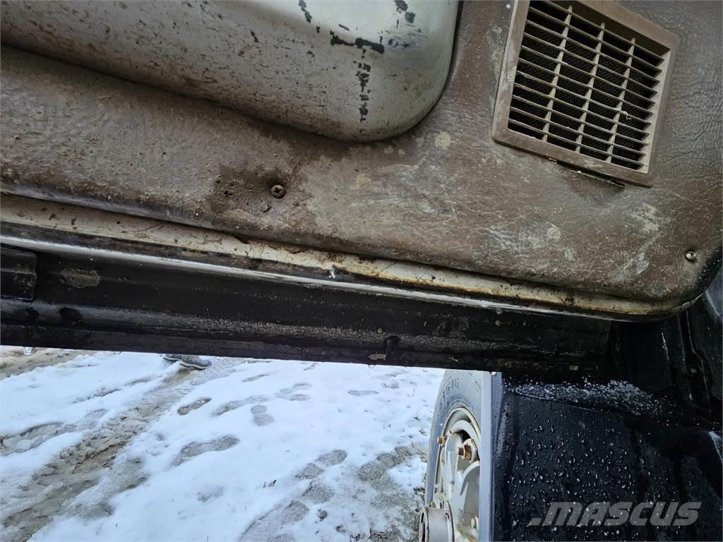 Ford L9000 Altri componenti