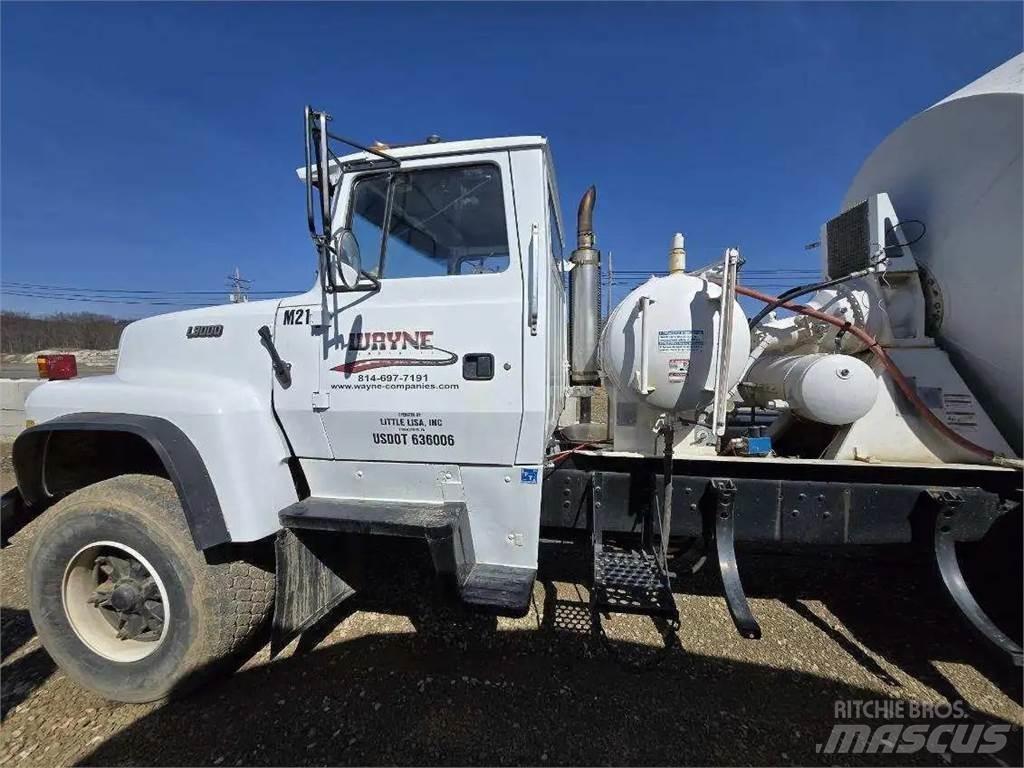 Ford L9000 Altri componenti