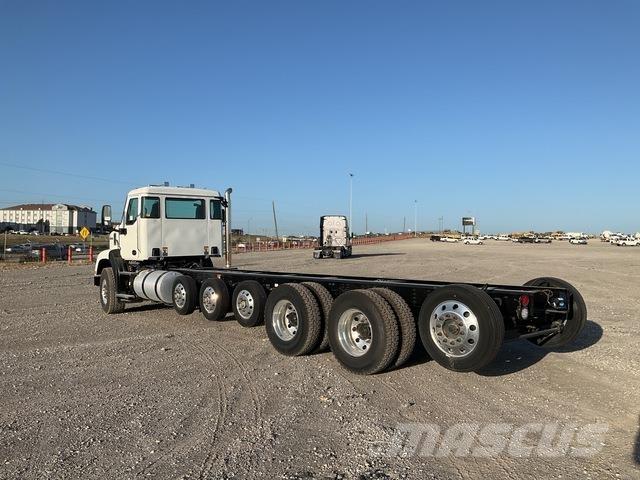 Autocar DC64 Cabine e interni