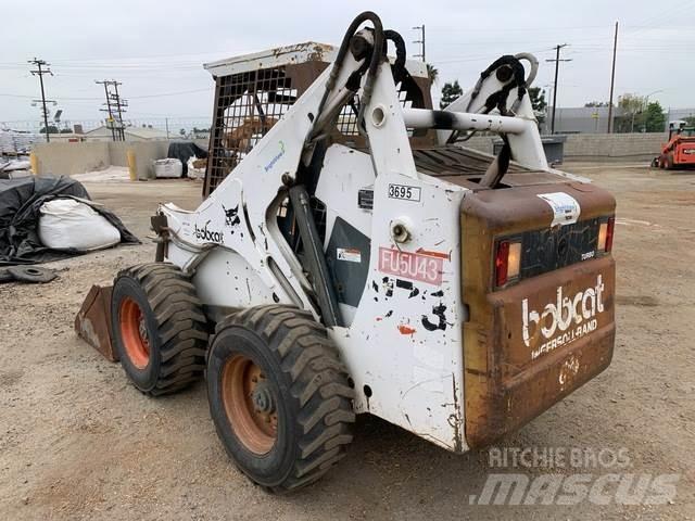 Bobcat 873 Mini Pale Gommate