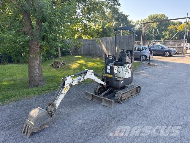 Bobcat E10 Escavatori cingolati
