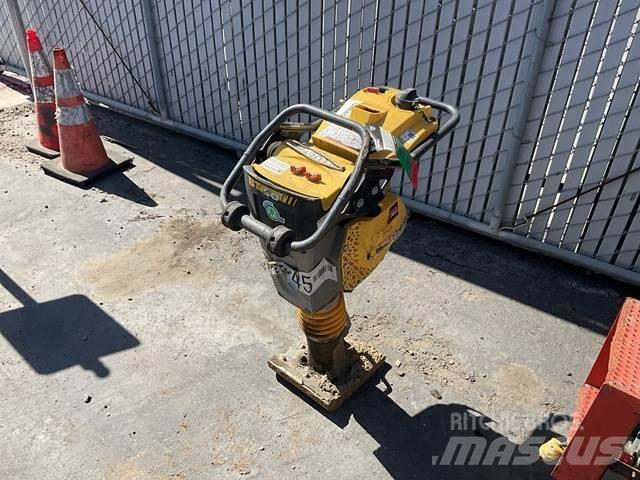 Bomag BT50 Vibrocostipatore verticale