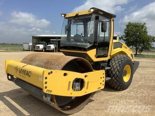 Bomag BW211D-5 Rulli monotamburo