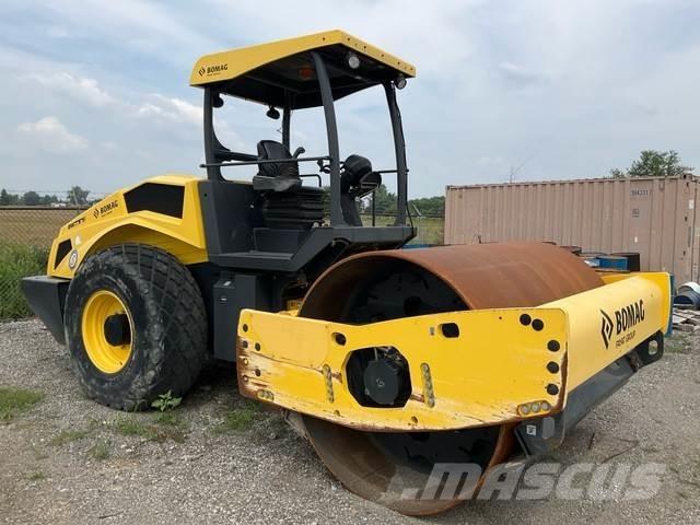 Bomag BW211D-5 Rulli monotamburo