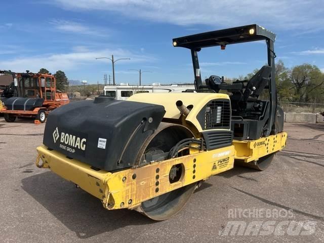 Bomag BW266AD Rulli gommati