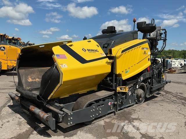 Bomag CR-820T Finitrici