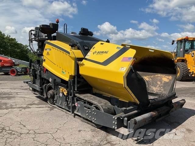 Bomag CR-820T Finitrici