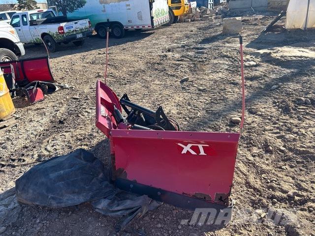 Boss XT Lame spazzaneve e aratri