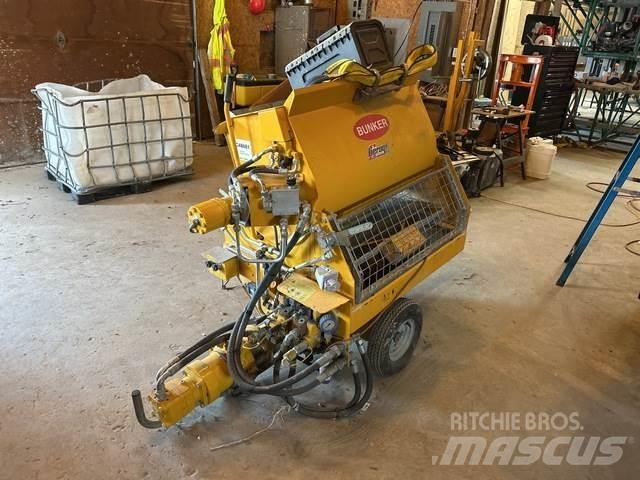  Bunker B100E Autopompe per calcestruzzo