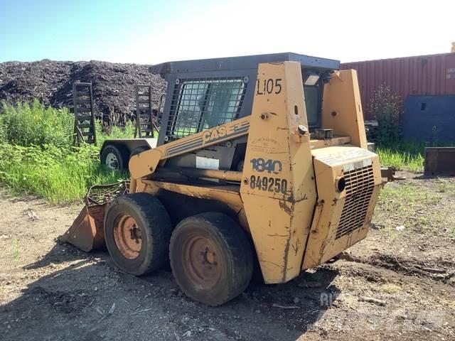 CASE 1840 Mini Pale Gommate