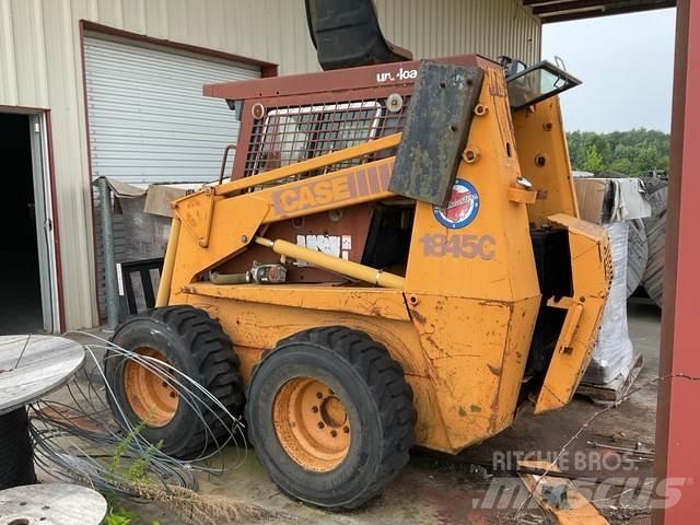 CASE 1845C Mini Pale Gommate