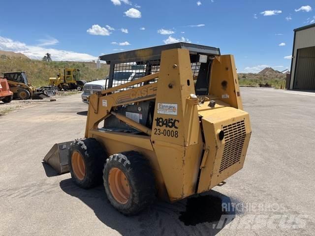 CASE 1845C Mini Pale Gommate