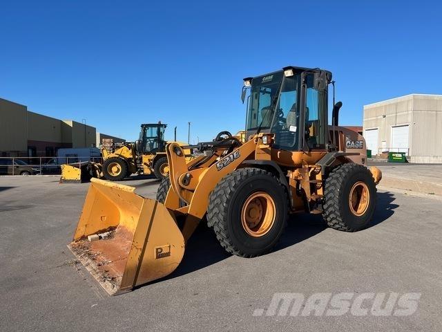 CASE 521E Pale gommate