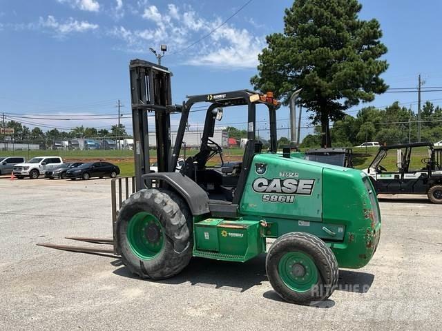 CASE 586H Elevatore per esterni