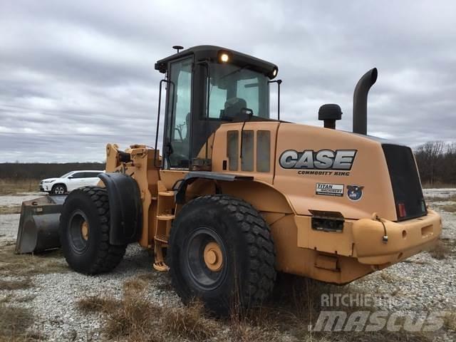 CASE 621F Pale gommate