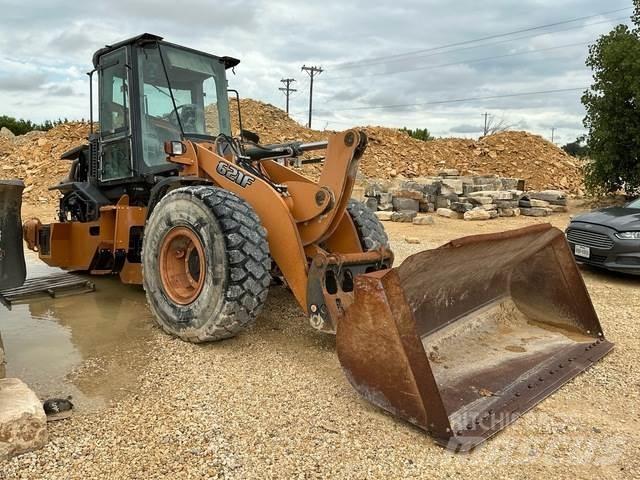 CASE 621F Pale gommate