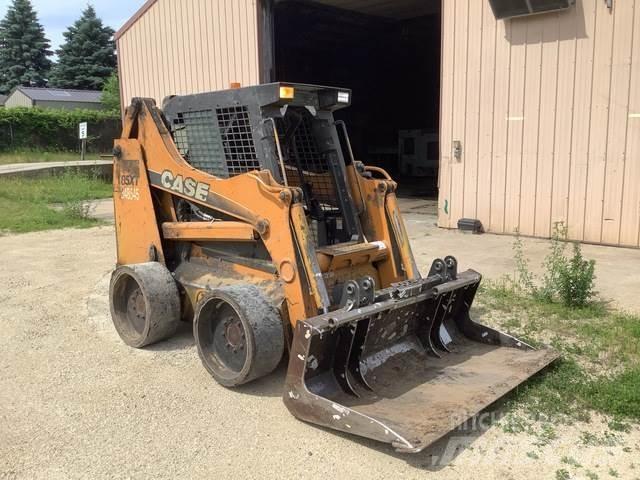 CASE 85XT Mini Pale Gommate