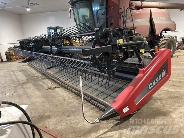Case IH 2162 Testate per mietitrebbie