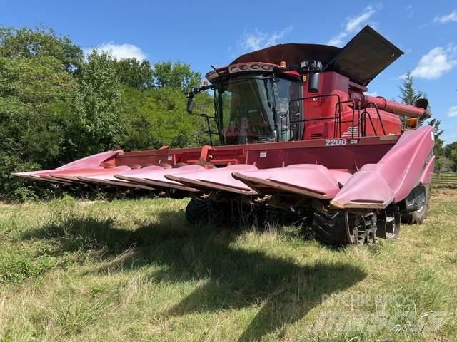 Case IH 2208 Testate per mietitrebbie