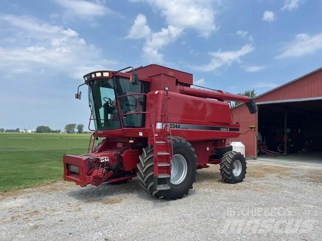 Case IH 2344 Mietitrebbiatrici