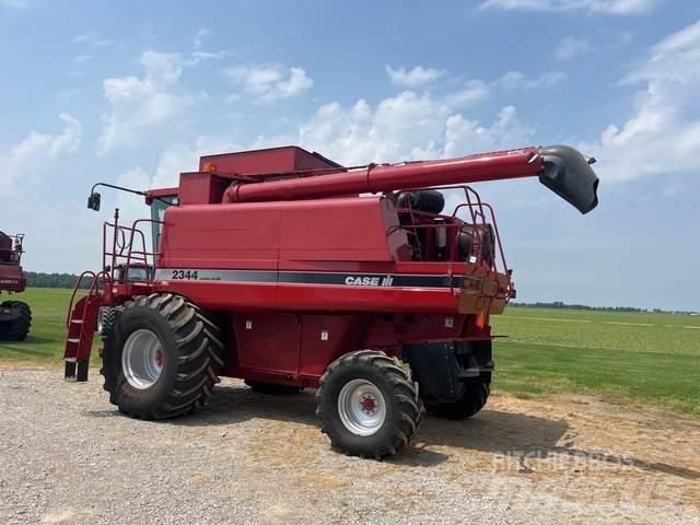 Case IH 2344 Mietitrebbiatrici