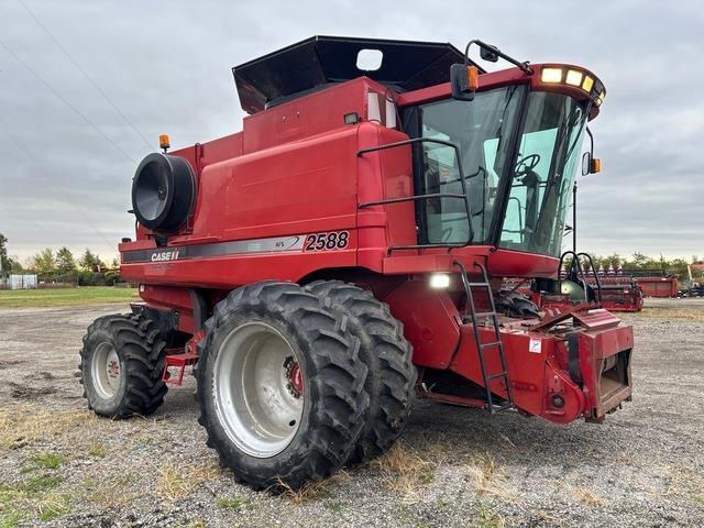 Case IH 2588 Mietitrebbiatrici
