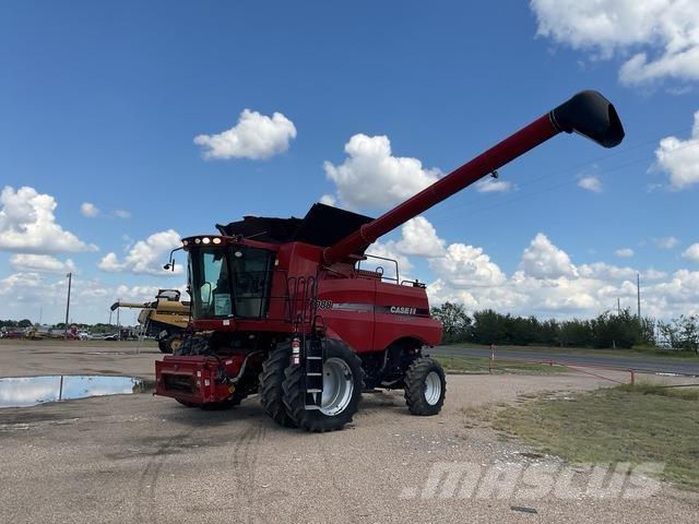 Case IH 7088 Mietitrebbiatrici