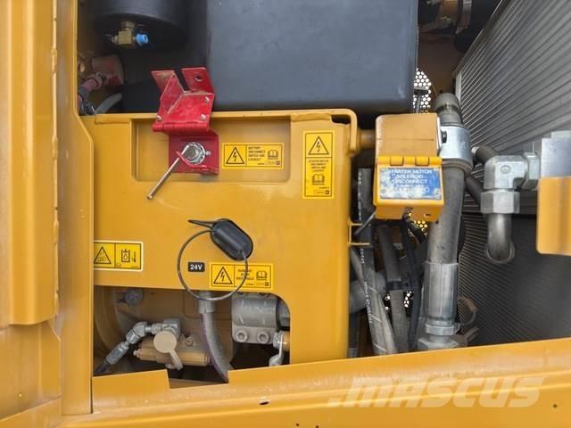 CAT 150 Motorgraders
