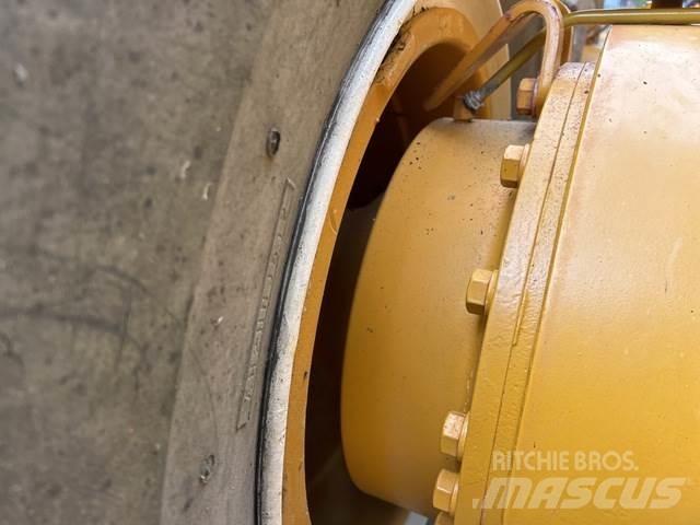 CAT 16H Motorgraders