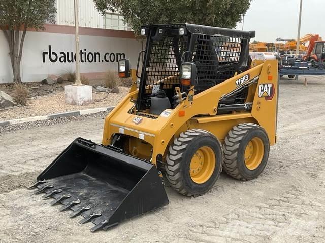 CAT 216B3 Mini Pale Gommate